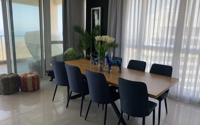 Prince Palace Netanya Beach Royal Resort