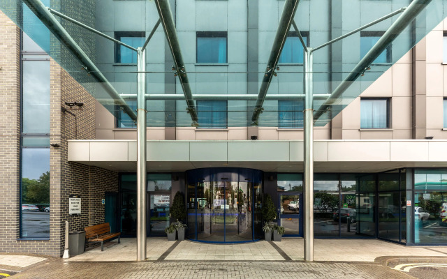 Holiday Inn Express London Heathrow T5 by IHG