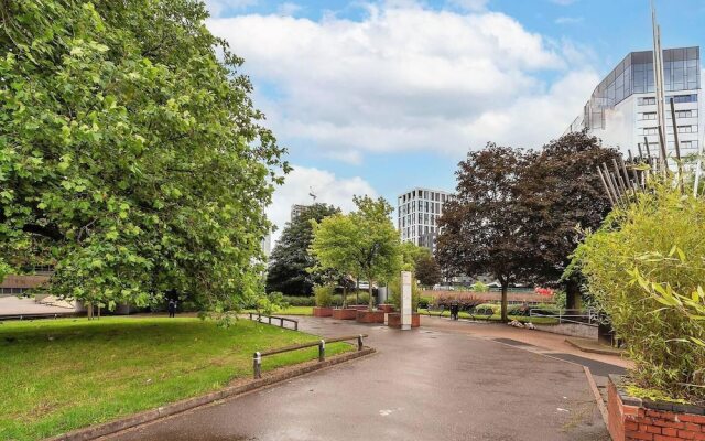 Luxury 9ine Stunning Broad Street Apartment