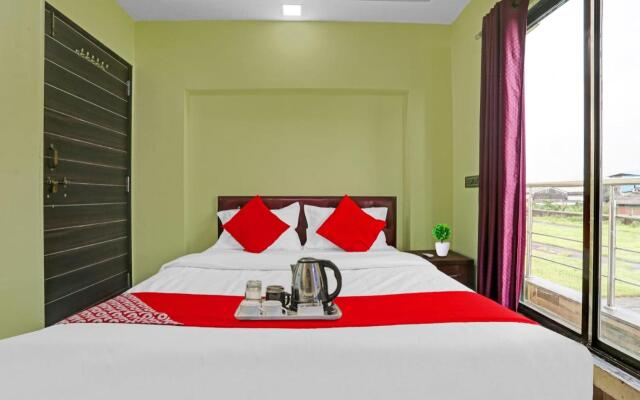 OYO 700169 Om Sai Ram Residency