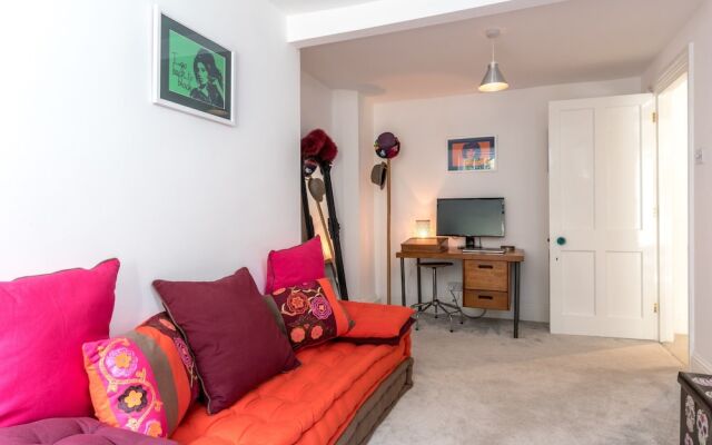 1 Bedroom Apartment Near Central Brighton