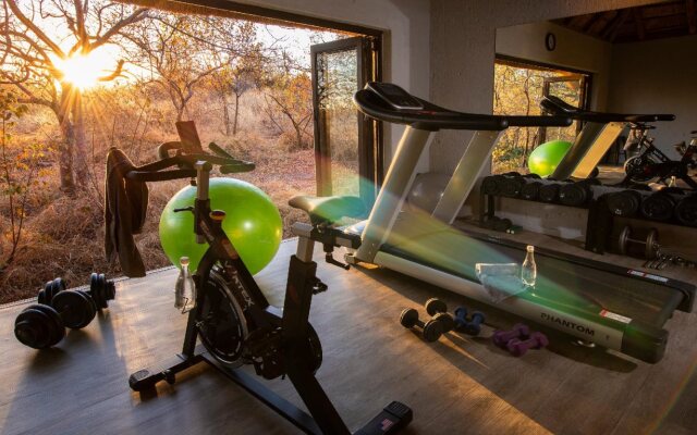 Pondoro Game Lodge  - Open to Kruger Park