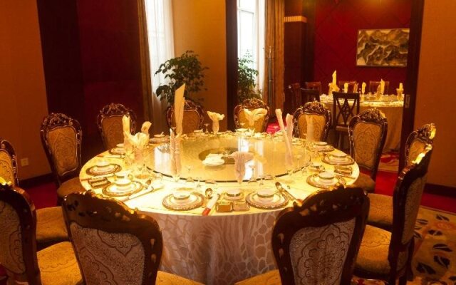 Yichen International Hotel
