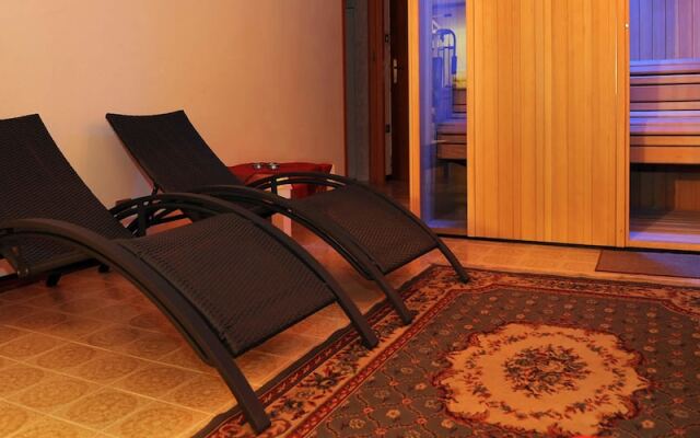 Hotel Bucaneve