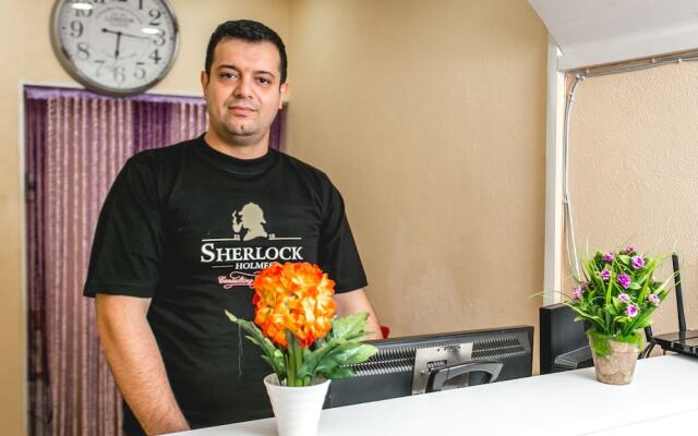 Sherlock Holmes Hostel Baku