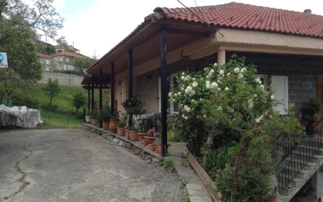 Guesthouse Lamprini