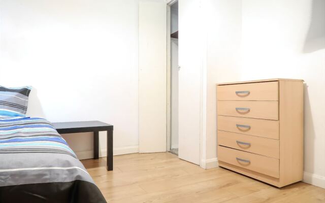 Greenland House Deluxe Guest Room