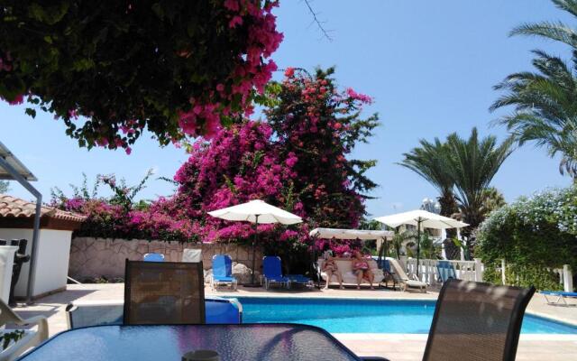 Coral Cypria Villa !!