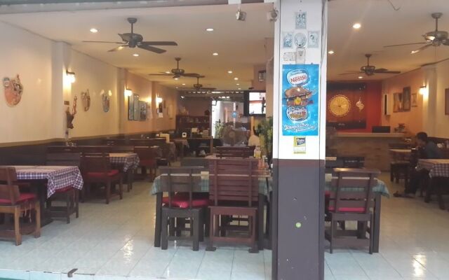 Malee Beach Guest House