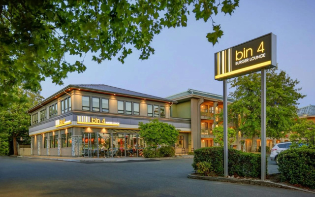 hotelImage