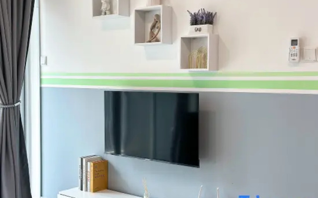 Razak City Residences A3 by Favspace