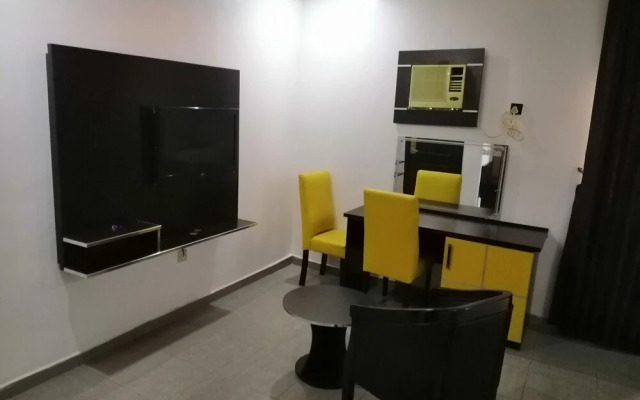 Chalon Suites