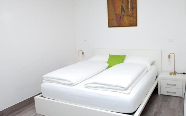 Loft 82 Apartments