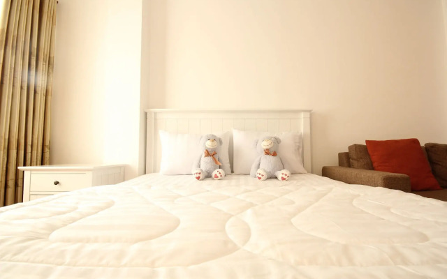 Smiley Apartment 3