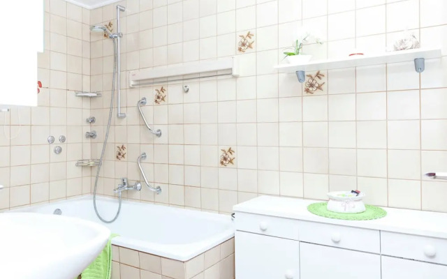 Cozy Apartment in Betzenrod near Lake