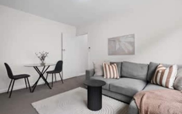 Bright 1-bed Apartment in St Kilda