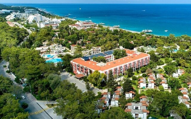 Bergiz Hotels & Resort Kemer 