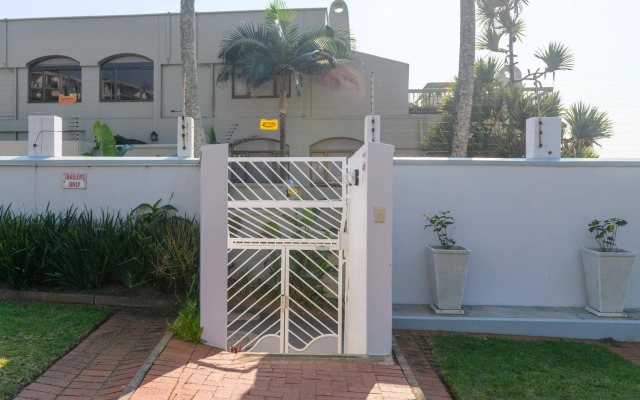 Pelicans Pad at Chaka's Cove