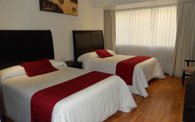 Roma, Suites & Business Center