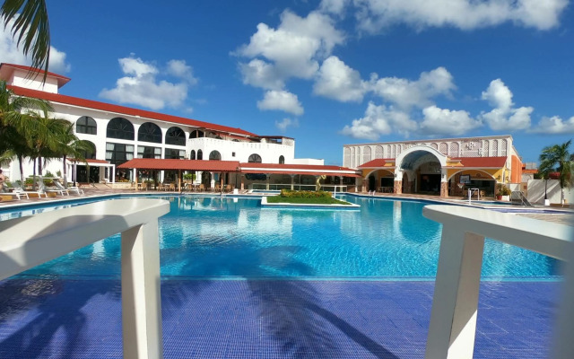 Cozumel Hotel & Resort, Trademark Collection by Wyndham