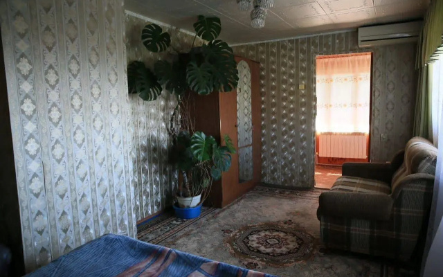 Трехэтажный дом на Ландышевой улице 10