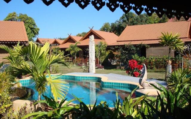 Viang Yonok Hotel Restaurant Sports Club