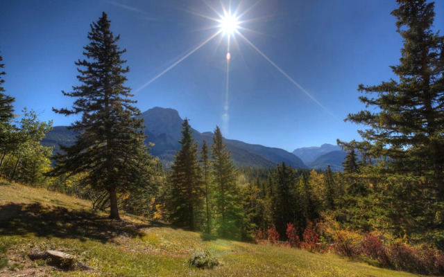 Overlander Mountain Lodge