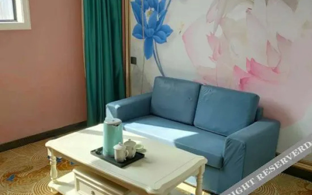 Meixian county Roman holiday inn