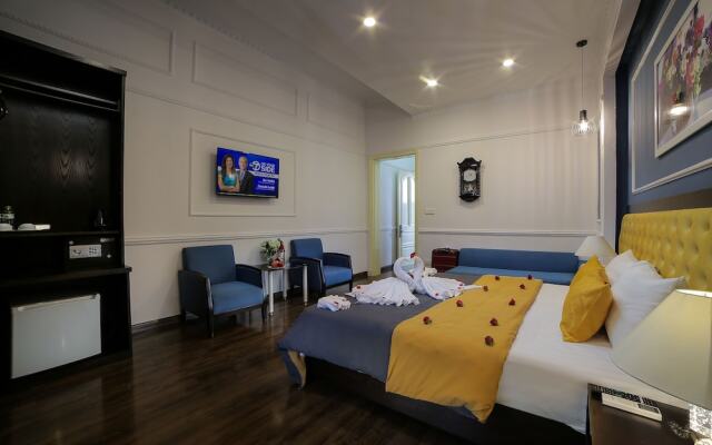 MF Louis Hotel