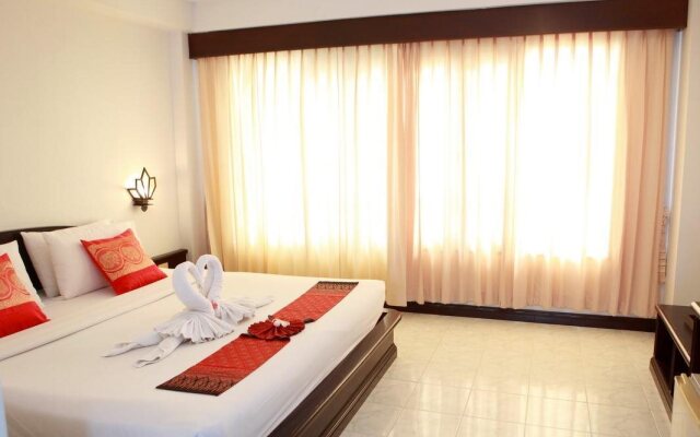 Samui First House Hotel