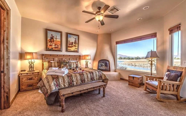 Rainmaker Retreat - Three Bedroom Cabin