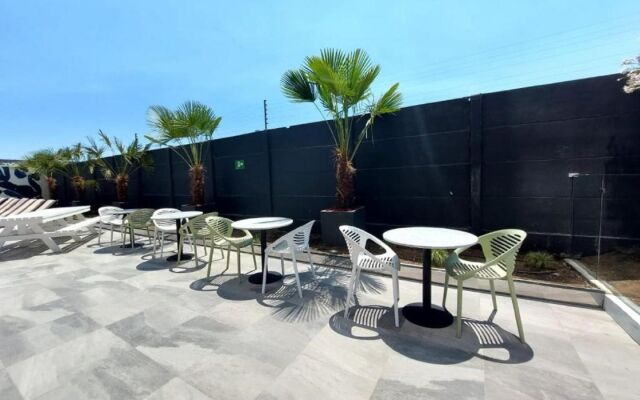 Courtyard by Marriott Santiago Airport