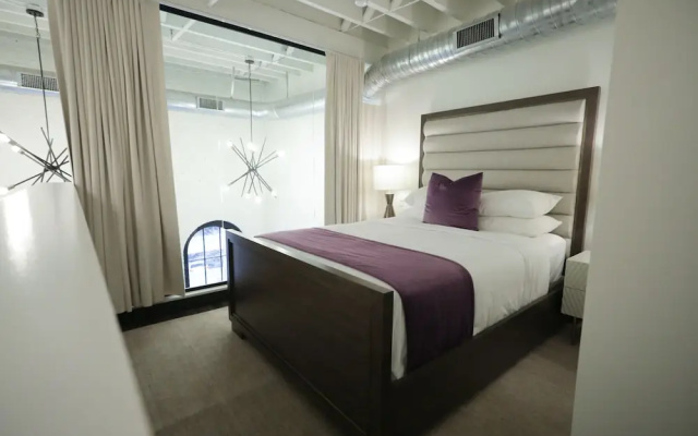 Studio 154 Luxury Hotel