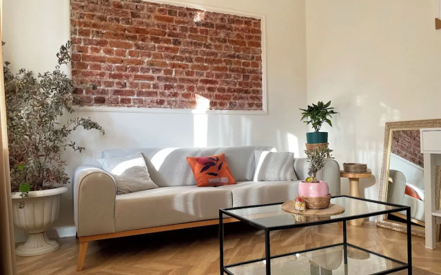 2BR2Bath Central Apt Close to Nişantaşi