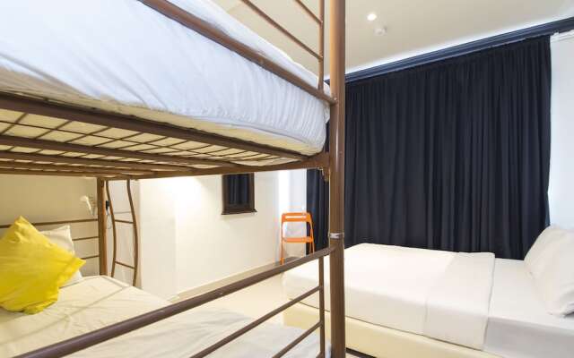 ZEN Hostel The Bed Station