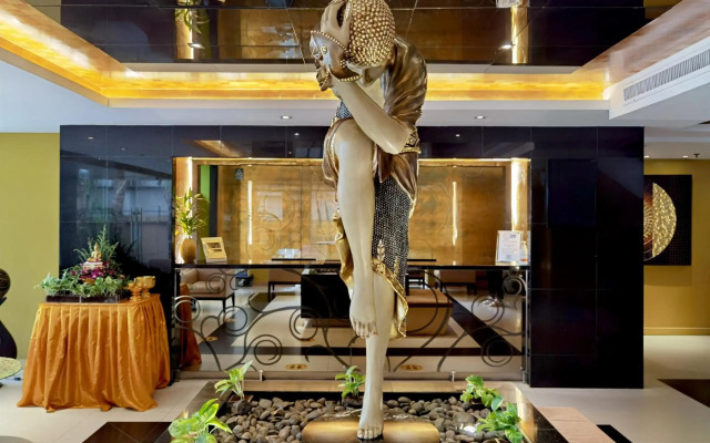 Nova Gold Hotel (SHA Extra Plus)
