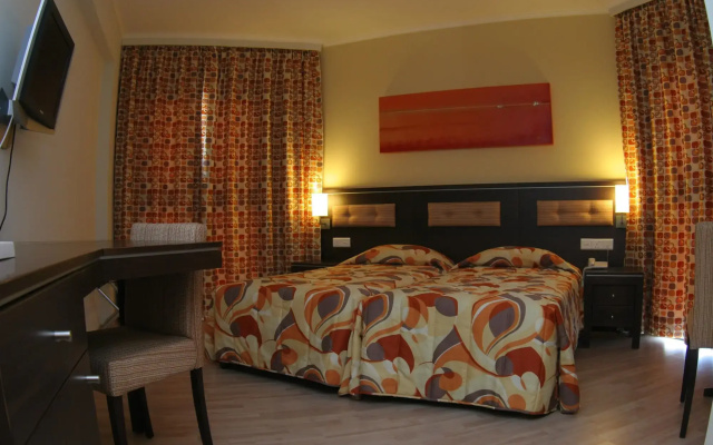Livadhiotis City Hotel