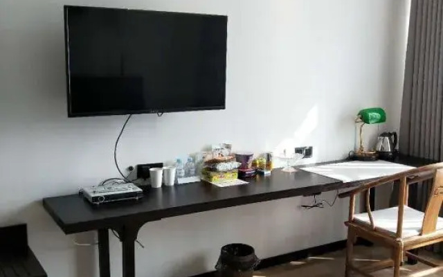 Yiwenge Hotel