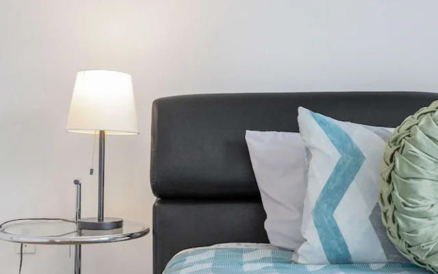 Stylish 2BR Family Apartment by Dtla