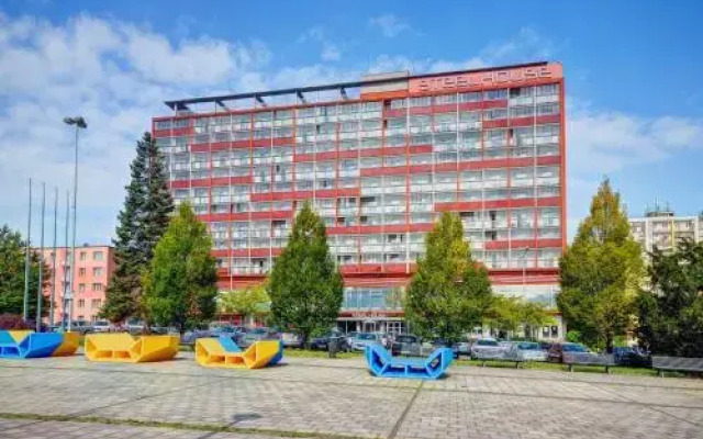 Steelhouse Hotel