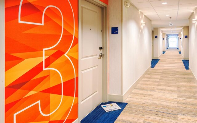 Holiday Inn Express Charleston by IHG