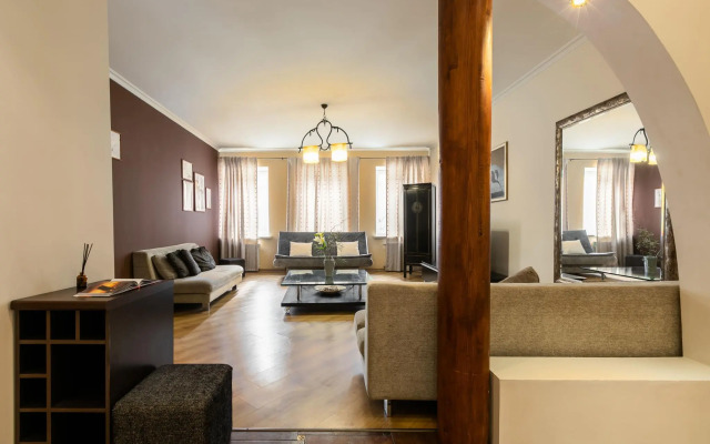 FlatStay (ФлэтСтей) на набережной реки Фонтанки