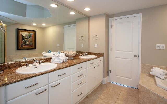 Crb0816 2 Bedroom Condo