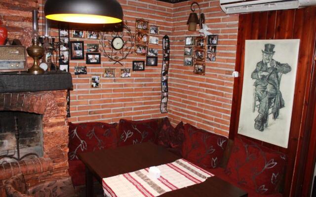 Livia Hotel