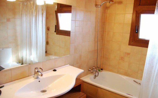 Villa in Lloret de Mar - 104825 by MO Rentals