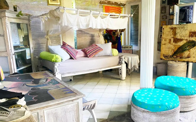 Shady Grove Healing Centre and Homestay