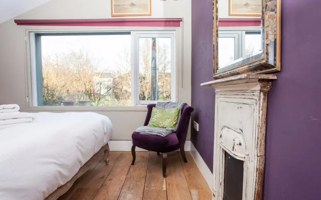 Spacious 2 Bedroom House With Garden
