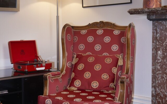 Hatherley Birrell Collection