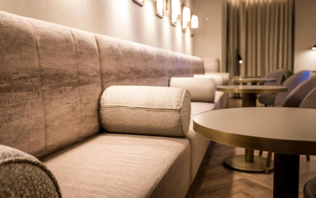 Staybridge Suites London Heathrow - Bath Road by IHG