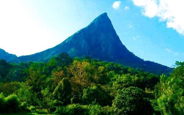 Meemure isabulana resort - Hostel